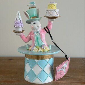 Pastel MAD HATTER EASTER BUNNY In Teapot Top Hat Holding Cakes Tophat & Tail NEW